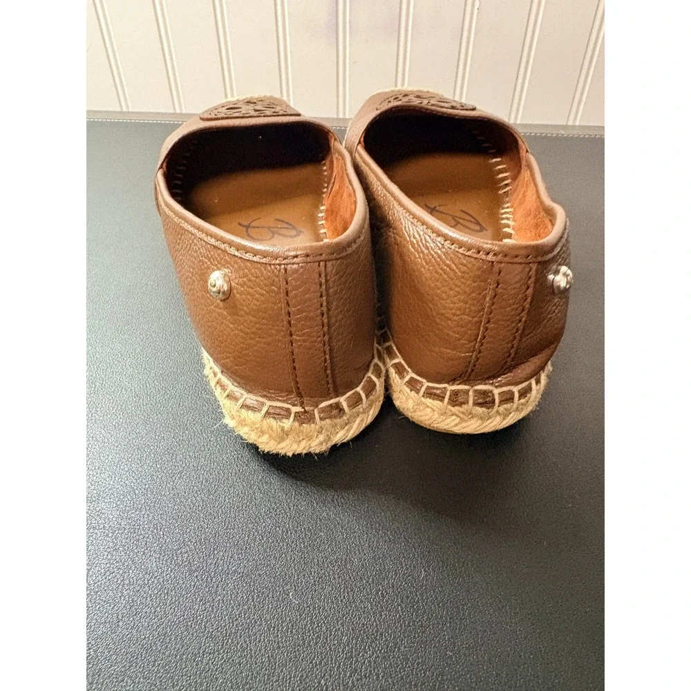 Brighton Groove Brown Pebbled Leather Espadrille Flats Medallion Slip On Shoes 6